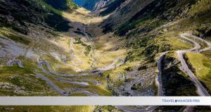 Read more about the article Best Scenic Drives in the World: Breathtaking Routes to Explore