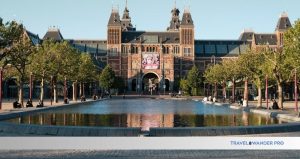 Read more about the article Must-See Destinations for Art Lovers: Stunning Global Art Hotspots