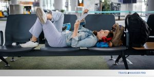 Read more about the article How to Handle Flight Cancellations And Delays: Expert Tips