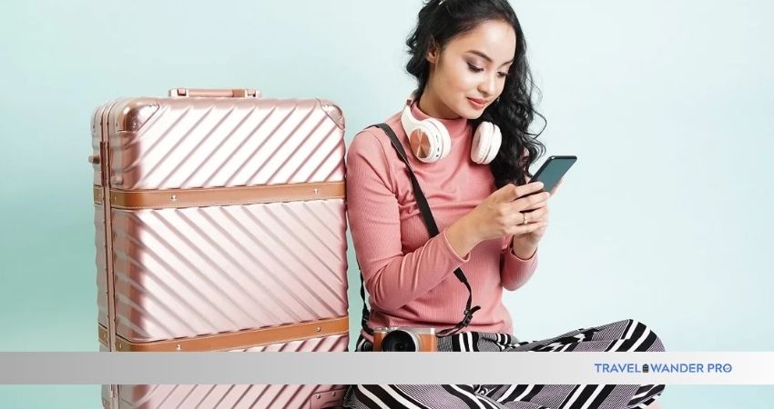 Read more about the article How to Protect Yourself from Travel Scams